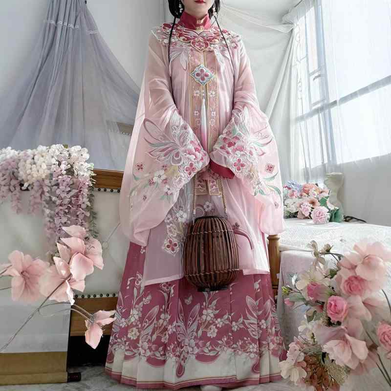 漢服 レディース 豪華刺繍 蝶々柄 明代風 雲肩 長衫 キャミソール 馬面スカート 4点セット 春夏 撮影用 イベント コスプレ ポリエステル素材 4,562円