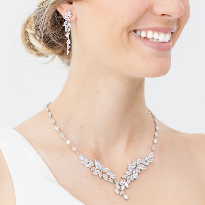 ジュエリーセット レディース ウェディング 結婚式 花嫁 ネックレス イヤリング ピアス ジルコニア チェーン 高級感 華やか フルジルコニア 電気メッキ加工 植物花 リーフモチーフ ゴールド シルバー ローズゴールド エレガント