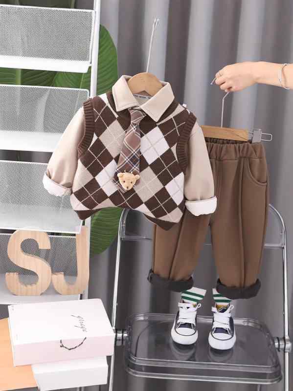 セットアップ ベビー 男の子 秋冬 裏起毛 厚手 暖かい スクール風 カレッジ風 韓国風 綿 コットン キャラクター柄 ロゴ入り くま ネクタイ飾り付き セーター 3点セット ブラウン