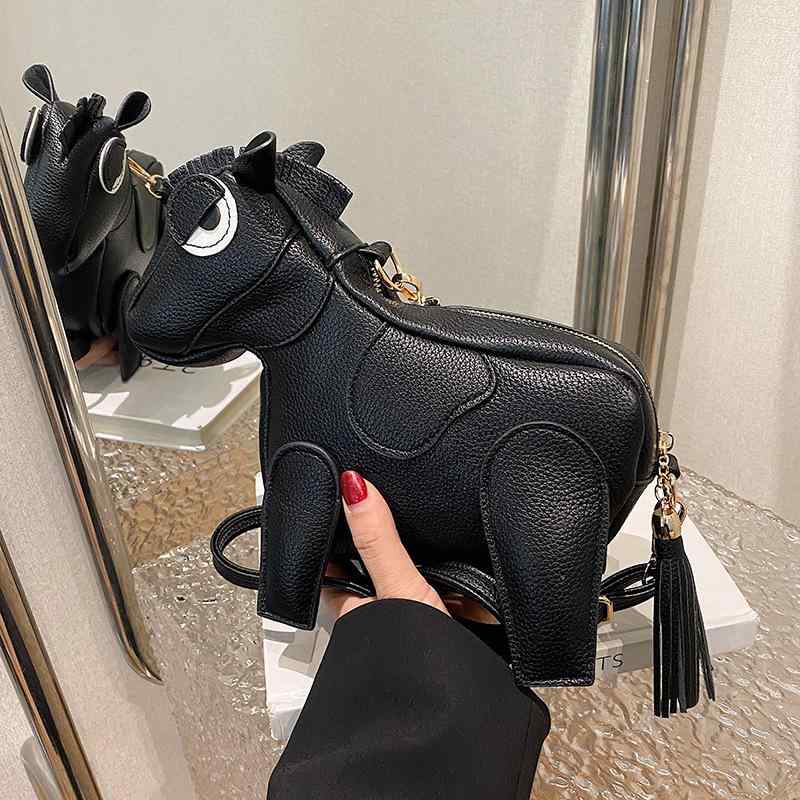 ショルダーバッグ レディース ソフトPUレザー ミニ 丸型 ファスナー開閉 フリンジ ぬいぐるみマスコット ブサかわ ユニーク 日系 かわいい 人気 デイリーユース お出かけ