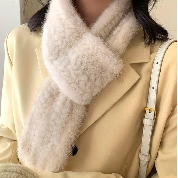 マフラー レディース 女性用 韓国風 ミンクファー 編み込み 両面編み ネックウォーマー ストール 保温 防寒 あったか ふわふわ 高級感 上品 エレガント 秋冬 黒 灰色 ベージュ パールカラー｜セキュアデポ 11,820円