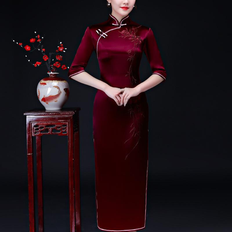 チャイナドレス レディース 母親向け ミセス ワインレッド 刺繍 結婚式 披露宴 礼服 フォーマル 上品 エレガント ロング丈 立ち襟 五分袖 高スリット 微ストレッチ アセテート繊維素材 クラシカル レトロ