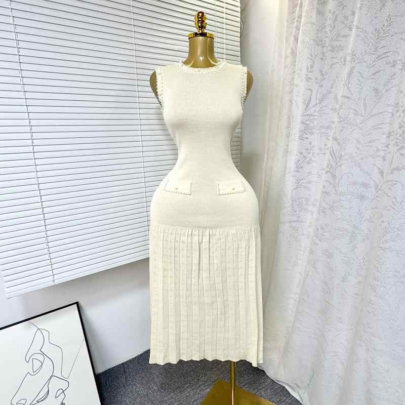ワンピース レディース フレンチライトラグジュアリー エレガント 上品 お嬢様風 凝ったビーズ刺繍 ラウンドネック ノースリーブ ウエストマーク スタイルアップ ニット ミディ丈 春夏 お呼ばれ フォーマル｜セキュアデポ