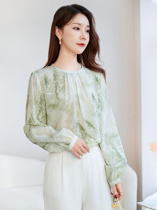 ブラウス レディース 春夏 シルク 丸首 長袖 ゆったり プリント 花柄 エレガント 上品 きれいめ オフィス 通勤 インナー カットソー グリーン