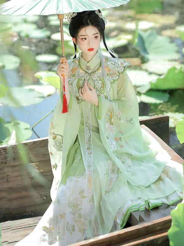 漢服 レディース 明制 重厚刺繍 ロング丈羽織り キャミソール スカート 雲肩 明代風 優雅 軽やか 日常使い ラウンドネック ストレートスリーブ フルセット ポリエステル アセテート繊維 通年 民族衣装 時代衣装