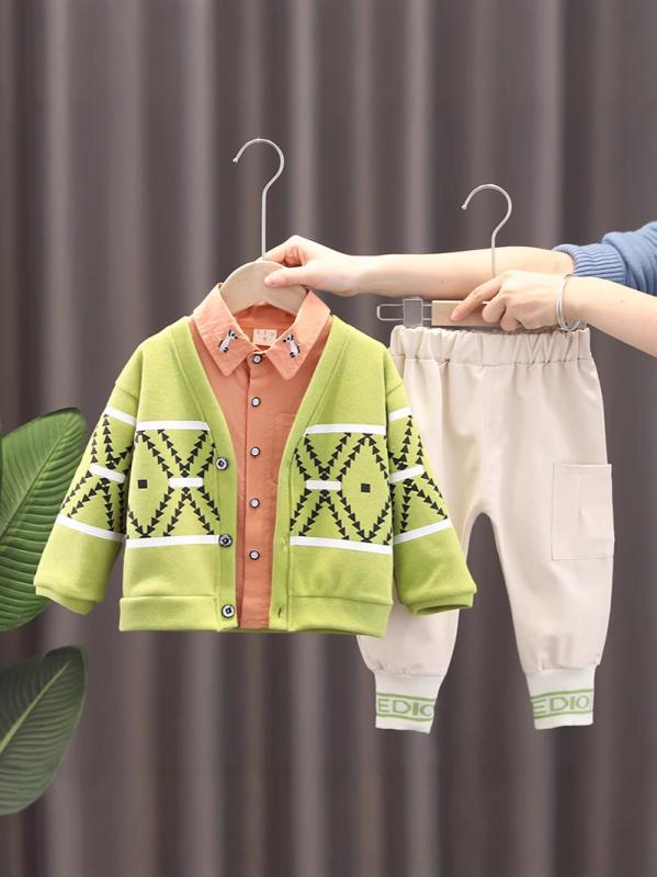 ベビー服 男の子 デニム セットアップ 春秋 3点セット 韓国風 おしゃれ 長袖 ロングパンツ コットン 綿95% 柔らか素材 キャラクター アルファベット柄 1歳 2歳 3歳 幼児 80cm 90cm 100cm 部屋着 普段着 お出かけ着 黄緑 白