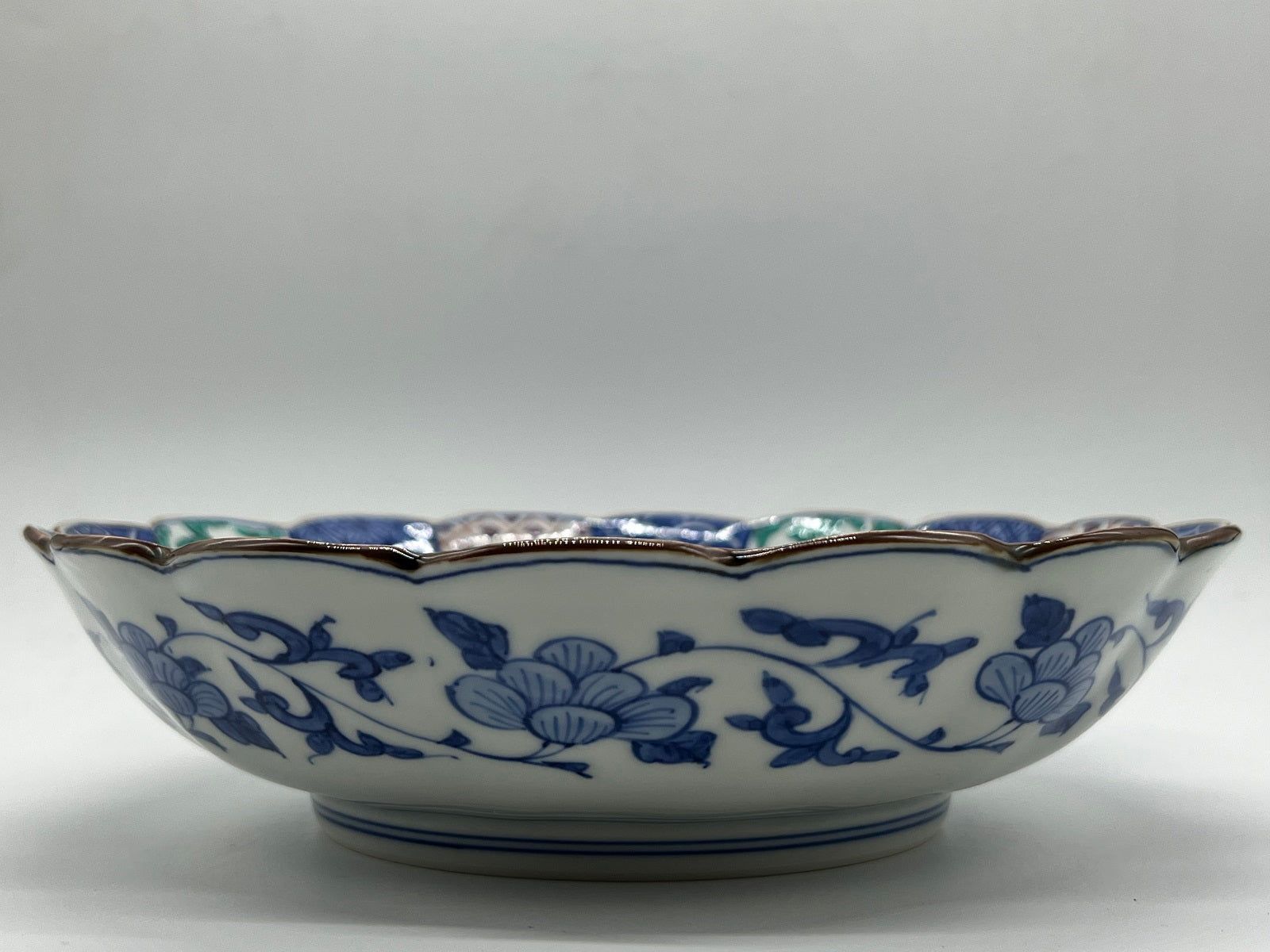 京焼・清水焼 菊型七寸鉢 色絵祥瑞唐子(いろえしょんずい