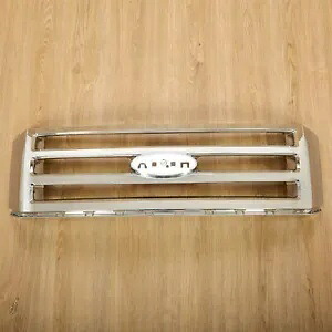 フォード エクスペディション 2007-2014 #7L1Z-8200-BA フロントグリル クローム シェル & インサート For Ford Expedition 2007-2014 #7L1Z-8200-BA Front Grille Chrome Shell&Insert 【並行輸入品】