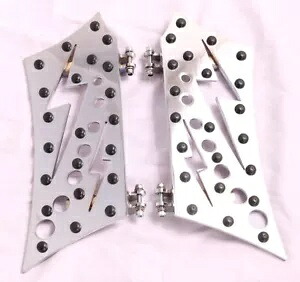 フロントフットペグ フロアボード ペグ フロアフット 4 ハーレーツーリング ウルトラキング ファットボーイ FRONT FOOTPEGS FLOOR BOARDS PEGS FLOOR FOOT 4 HARLEY TOURING ULTRA KING FATBOY 【並行輸入品】