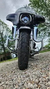 ツーリングハーレーロードキンググライド用エンジンガードハイウェイクラッシュバー 1.25インチ 09-22 ENGINE GUARD HIGHWAY CRASH BAR FOR TOURING HARLEY ROAD KING GLIDE 1.25\