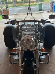 素敵なクロームの取り外し可能なシーシーバーバックレスト、ハーレー FLRT フリーホイーラー 2015-2022 に適合 Nice Chrome Detachable Sissy Bar Backrest Fit Harley FLRT FreeWheeler 2015-2022 【並行輸入品】