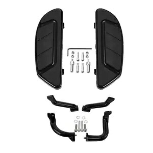 ドライバーフロアボード マウントブラケット付き ハーレーロードキング ストリートグライド 17-24に適合 Driver Floorboard W/ Mount Bracket Fit For Harley Road King Street Glide 17-24 【並行輸入品】