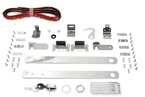 ハーレーダビッドソン FL ツーリング 70-80 用サドルバッグハードウェアヒンジ & ロックキット SADDLEBAG HARDWARE HINGE & LOCK KIT for HARLEY DAVIDSON FL TOURING 70-80 【並行輸入品】
