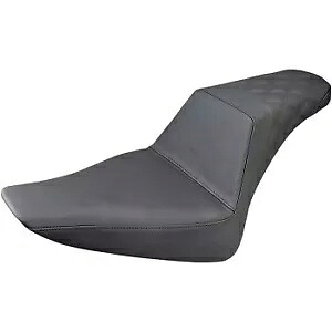 SADDLEMEN 812-26-173 ステップアップ格子ステッチシート 12-17 FLS & 11-13 FXS用 SADDLEMEN 812-26-173 Step-Up Lattice Stitch Seat for 12-17 FLS & 11-13 FXS 【並行輸入品】