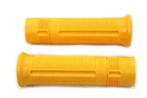 V-Twin 28-0959 イエローベック プラスチックハンドグリップセット ハーレー初期用 V-Twin 28-0959 Yellow Beck Plastic Hand Grip Set for Early Harley 【並行輸入品】