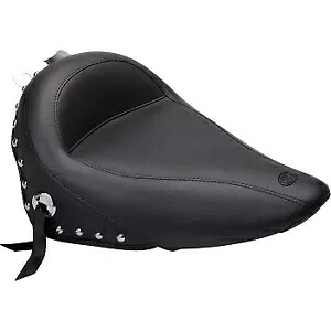 MUSTANG 76174 スタッズ付きビニールソロシート FLST 08-17用 MUSTANG 76174 Studded Vinyl Solo Seat for FLST 08-17 【並行輸入品】 81,070円
