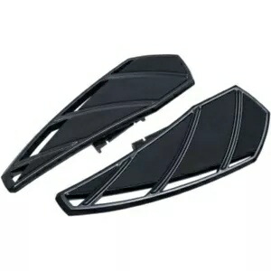 Kuryakyn 5795 ブラック ドライバー フロアボード ハーレー 18-20 FLHC/FLDE/FLSL/FLFB 用 Kuryakyn 5795 Black Driver Floorboards for Harley 18-20 FLHC/FLDE/FLSL/FLFB 【並行輸入品】