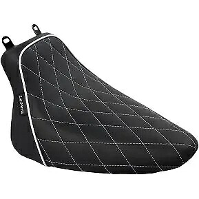 LE PERA LXE-007DMWTP ベアボーン ソロシート - ブラック - ソフテイル LE PERA LXE-007DMWTP Bare Bones Solo Seat- Black - Softail 【並行輸入品】