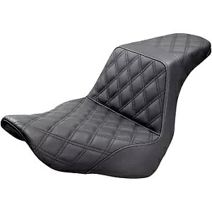 Saddlemen ブラック格子ステッチ ステップアップシート 18-20 ローライダー & スポーツグライド用 Saddlemen Black Lattice Stitch Step-Up Seat for 18-20 Low Rider & Sport Glide 【並行輸入品】