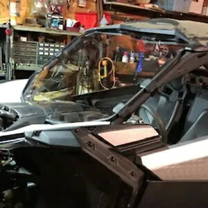 フロントフルフロントガラス PC UV 保護 2017-2024 Can Am Maverick X3 / X3 MAX Front Full Windshield PC UV Protect For 2017-2024 Can Am Maverick X3 / X3 MAX 【並行輸入品】