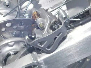 2006-2021 ヤマハ YZ 250 WORKS CONNECTION リアキャリパーガード 25-033 2006-2021 for Yamaha YZ 250 WORKS CONNECTION Rear Caliper Guard 25-033 【並行輸入品】
