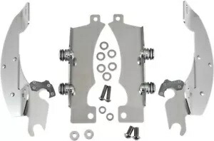 09-15 ヤマハ XV 950 V スター バットウィング トリガー ロック取り付けキット XV950 ポリッシュ 09-15 for Yamaha XV 950 V-Star Batwing Trigger Lock Mounting Kit XV950 Polished 【並行輸入品】