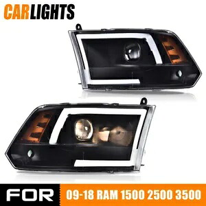2009-12 ダッジ ラム 1500 2500 3500 ブラック ハイ/ロービーム ヘッドライト ランプに適合。 Fit For 2009-12 Dodge Ram 1500 2500 3500 Black High/Low Beam Headlights Lamps 【並行輸入品】