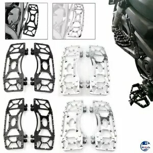 ブラック/クローム MX スタイル滑り止めフットペグフロアボードフットボードハーレー用 Black/Chrome MX Style Anti-Skid Foot Peg Floorboard Footboard Fit For Harley 【並行輸入品】