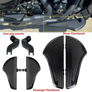 ブラックドライバー助手席フロアボード+フットペグブラケットハーレーロードキングFLHR用 Black Driver Passenger Floorboards+Foot Pegs Brackets For Harley Road King FLHR 【並行輸入品】