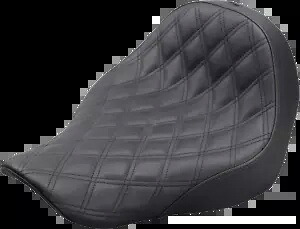Saddlemen Renegade ラティスステッチ ソロシート 2018-2023 ハーレー ソフテイル FXLRST 用 Saddlemen Renegade Lattice Stitch Solo Seat for 2018-2023 Harley Softail FXLRST 【並行輸入品】