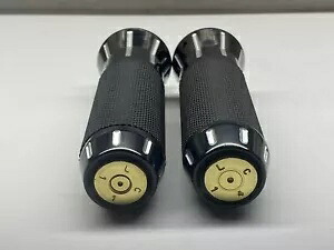 JT's Cycles 50 Cal BMG ブレットブラックコントラストハンドグリップ 1982-2020 ハーレーモデル JT's Cycles 50 Cal BMG Bullet Black Contrast Hand Grips 1982-2020 Harley Models 【並行輸入品】