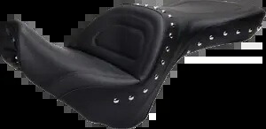 Saddlemen エクスプローラー スタッズ付きゲルシート 2000-2007 ハーレー ソフテイル デュース FXSTD FXSTDI Saddlemen Explorer Studded Gel Seat 2000-2007 Harley Softail Deuce FXSTD FXSTDI 【並行輸入品】