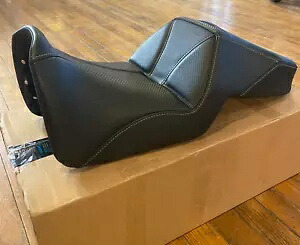 Saddlemen アドベンチャー ツアー シート ロー バックレスト付き 2021-2023 ハーレー パン アメリカに適合 Saddlemen Adventure Tour Seat Low W/ Backrest fits 2021-2023 Harley Pan America 【並行輸入品】