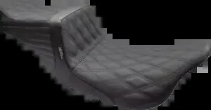 Le Pera テールホイップ ダブル ダイヤモンド グリップ テープ シート 2008-2023 ハーレー ツーリング FLHX 用 Le Pera Tailwhip Double Diamond Grip Tape Seat for 2008-2023 Harley Touring FLHX 【並行輸入品】