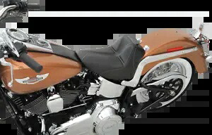Saddlemen ドミネーター ソロ ジェル シート 2006-17 ハーレー ソフテイル デラックス FLSTNI FLSTN Saddlemen Dominator Solo Gel Seat 2006-17 Harley Softail Deluxe FLSTNI FLSTN 【並行輸入品】