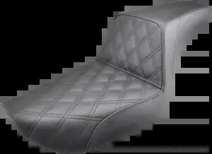 Saddlemen ステップアップ フロント格子ゲルシート 1996-2003 ハーレー ダイナ FXDL FXDX に適合 Saddlemen Step Up Front Lattice Gel Seat fits 1996-2003 Harley Dyna FXDL FXDX 【並行輸入品】