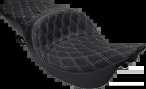 ドラッグスペシャリティーズ フリーダム ダイヤモンド シルバー ステッチ シート 1997-07 ハーレー ツーリング Drag Specialties Freedom Diamond Silver Stitch Seat 1997-07 Harley Touring 【並行輸入品】