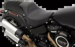 Drag Specialty ブラック テキスタイル EZ マウント ソロ シート 2018-2023 ハーレー FXFB に適合 Drag Specialties Black Textile EZ Mount Solo Seat fits 2018-2023 Harley FXFB 【並行輸入品】