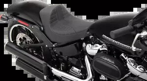 Drag Specialtys スコーピオン ソロシート 2018-2021 ハーレー ブレイクアウト FXBR クローズアウト用 Drag Specialties Scorpion Solo Seat for 2018-2021 Harley Breakout FXBR Closeout 【並行輸入品】