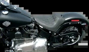 マスタング トリッパー ダイヤモンド オートバイ ソロシート 11-17 ハーレー ソフテイル FXS FLS FLSS Mustang Tripper Diamond Motorcycle Solo Seat 11-17 Harley Softail FXS FLS FLSS 【並行輸入品】
