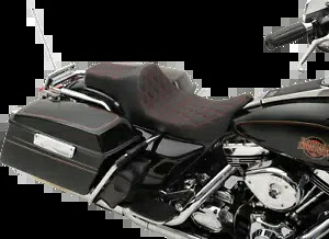 Drag Specialtys プレデター III レッド ダイヤモンド シート 1997-2007 ハーレー ツーリングに適合 Drag Specialties Predator III Red Diamond Seat fits 1997-2007 Harley Touring 【並行輸入品】