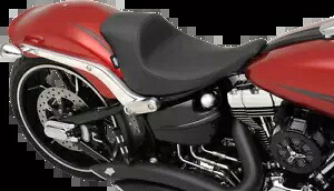 Drag Specialty ブラック スムース レザー ソロ シート 2013-2017 ハーレー ブレイクアウト FXSB Drag Specialties Black Smooth Leather Solo Seat 2013-2017 Harley Breakout FXSB 【並行輸入品】