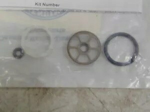 純正ハーレーダビッドソン XL 燃圧レギュレーター スペーサーキット P/N: 61005-07 Genuine Harley Davidson XL Fuel Pressure Regulator Spacer Kit P/N: 61005-07 【並行輸入品】