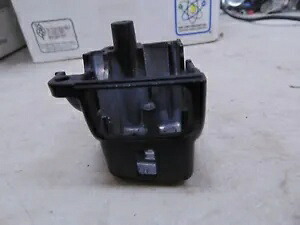 ハーレーダビッドソン 左下スイッチハウジング 96-06 FLHT ツーリング #53 P/N: 71558-96 Harley Davidson Lower Left Switch Housing 96-06 FLHT Touring #53 P/N: 71558-96 【並行輸入品】