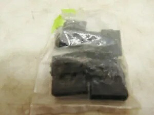 純正ハーレーダビッドソン 4 方向オスコネクタ 数量 1 P/N: 72205-94 Genuine Harley Davidson 4 Way Male Connector Qty 1 P/N: 72205-94 【並行輸入品】