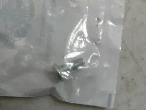 ハーレーダビッドソン純正ネジ P/N: 2448 Genuine Harley Davidson Screw P/N: 2448 【並行輸入品】