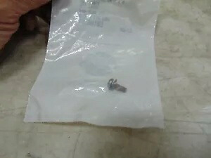 ハーレー 14-23 ツーリング ハード サドルバッグ ラッチ取り付けネジ シングル ネジ 10200103 Harley 14-23 Touring Hard Saddlebag Latch Mounting Screw SINGLE SCREW 10200103 【並行輸入品】