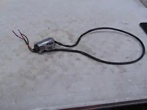 ハーレーダビッドソン クローム ハンドルバー マウント 補助電源ポート 14-UP P/N: 69200971 Harley Davidson Chrome Handlebar Mount Auxiliary Power Port 14-UP P/N: 69200971 【並行輸入品】 40,040円