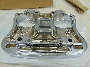 純正ハーレークロームインナーロッカーカバー 86-2006 XL スポーツスター P/N: 17537-96 Genuine Harley Chrome Inner Rocker Cover 86-2006 XL Sportster P/N: 17537-96 【並行輸入品】