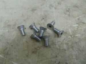 ハーレーダビッドソン フレーム オーバル ヘッド スクリュー 82-84 XL 6 パック P/N 2008 Harley Davidson Frame Oval Head Screw 82-84 XL 6 Pack P/N 2008 【並行輸入品】
